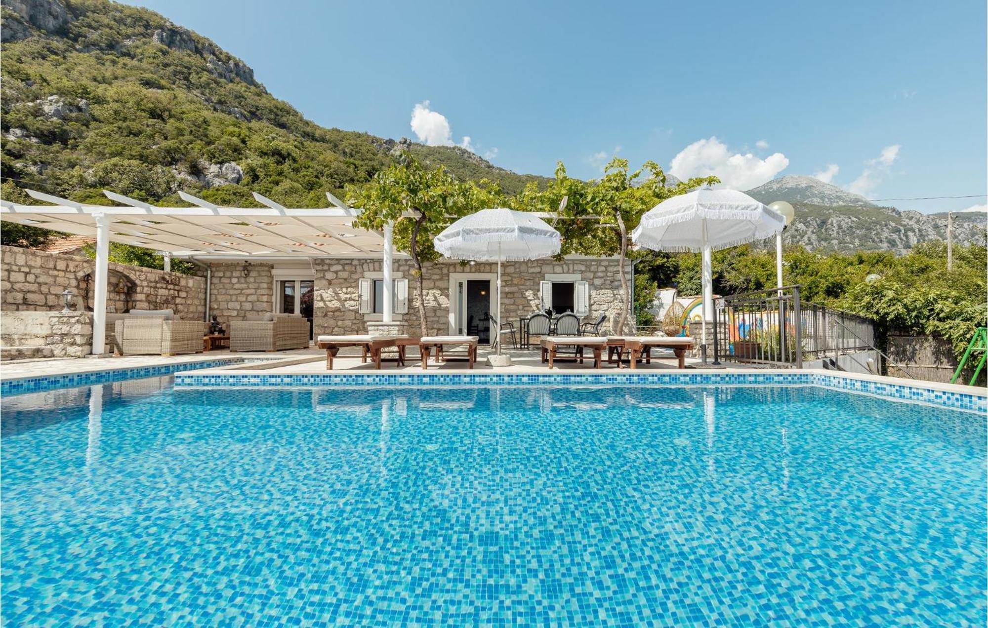 Amazing Home In Herceg Novi With House Sea View Luaran gambar