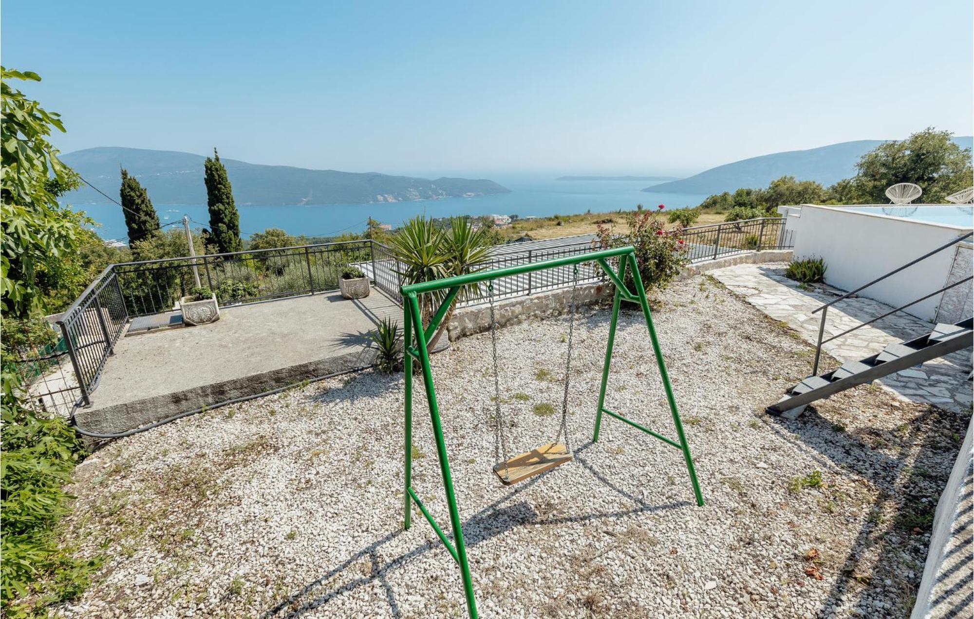 Amazing Home In Herceg Novi With House Sea View Luaran gambar